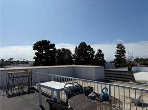 8710 Delgany Avenue 15, Playa Del Rey (los Angeles) CA 90293