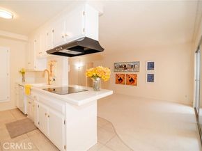 8710 Delgany Avenue 15, Playa Del Rey (los Angeles) CA 90293