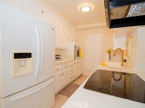 8710 Delgany Avenue 15, Playa Del Rey (los Angeles) CA 90293