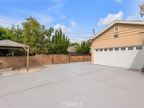 10111 Oak Park Avenue, Northridge (los Angeles) CA 91325