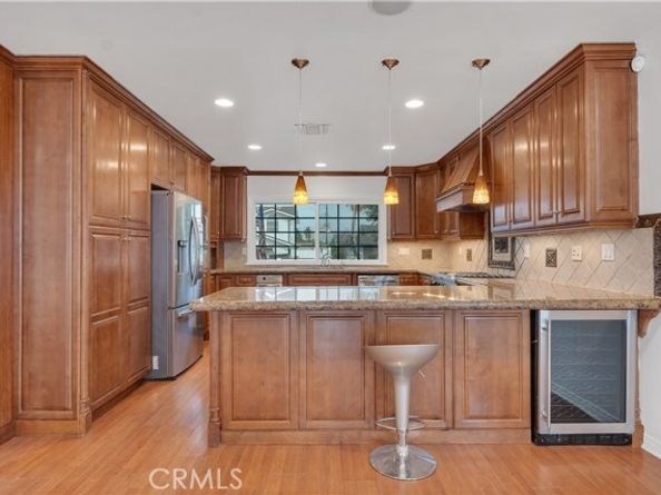 10111 Oak Park Avenue, Northridge (los Angeles) CA 91325