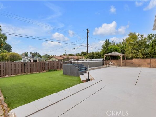 10111 Oak Park Avenue, Northridge (los Angeles) CA 91325