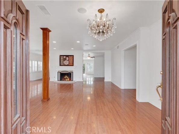 10111 Oak Park Avenue, Northridge (los Angeles) CA 91325