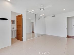 10111 Oak Park Avenue, Northridge (los Angeles) CA 91325
