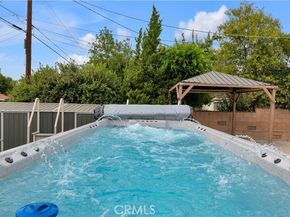 10111 Oak Park Avenue, Northridge (los Angeles) CA 91325