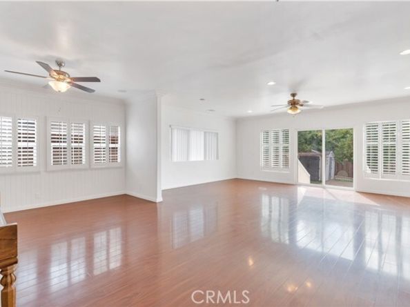 10111 Oak Park Avenue, Northridge (los Angeles) CA 91325