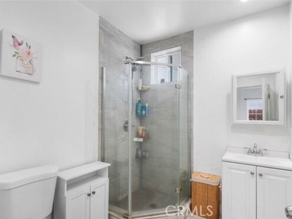 7327 N Loma Verde Avenue, Canoga Park (los Angeles) CA 91303