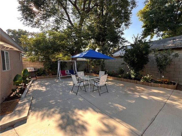 7327 N Loma Verde Avenue, Canoga Park (los Angeles) CA 91303
