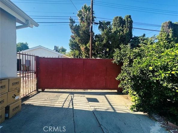 22427 Vanowen Street, West Hills (los Angeles) CA 91307