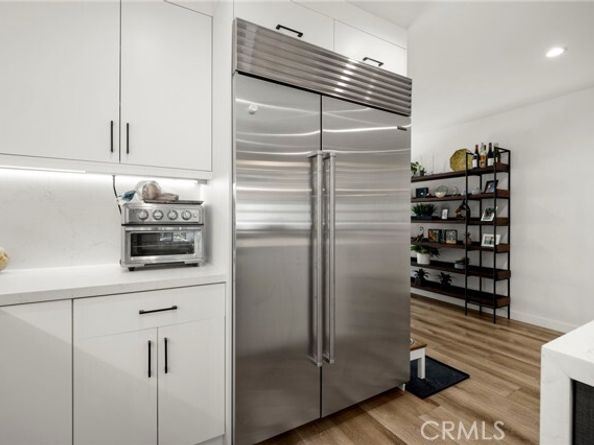 22743 Berdon Street, Woodland Hills (los Angeles) CA 91367