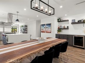 22743 Berdon Street, Woodland Hills (los Angeles) CA 91367
