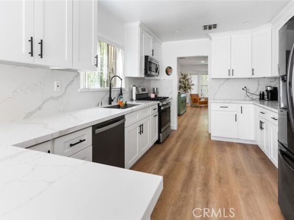 6608 Saint Clair Avenue, North Hollywood (los Angeles) CA 91606