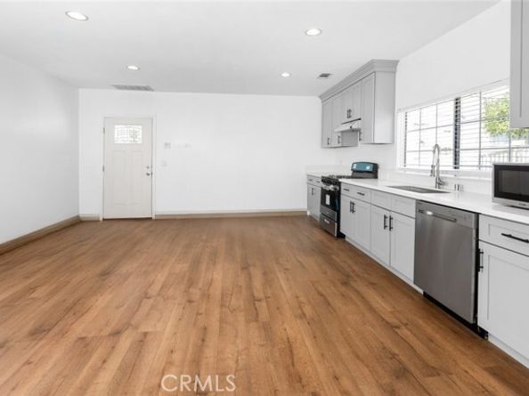 6608 Saint Clair Avenue, North Hollywood (los Angeles) CA 91606