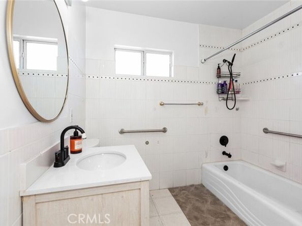 6608 Saint Clair Avenue, North Hollywood (los Angeles) CA 91606