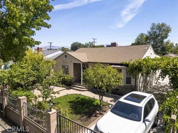 6608 Saint Clair Avenue, North Hollywood (los Angeles) CA 91606
