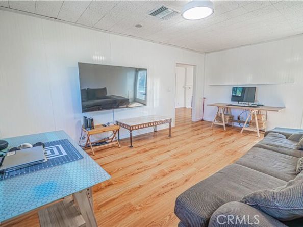 12634 Wixom Street, North Hollywood (los Angeles) CA 91605