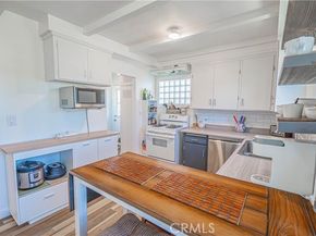 12634 Wixom Street, North Hollywood (los Angeles) CA 91605