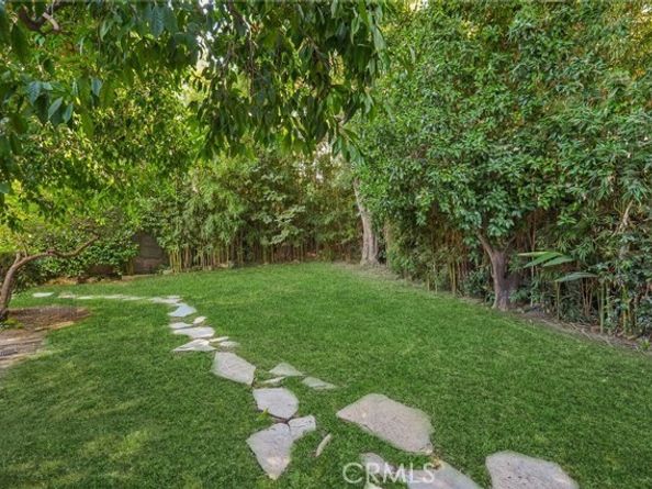 4345 Talofa Avenue, Toluca Lake (los Angeles) CA 91602