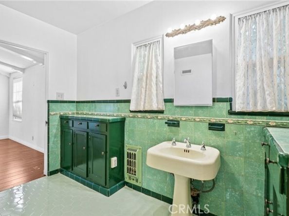 4345 Talofa Avenue, Toluca Lake (los Angeles) CA 91602