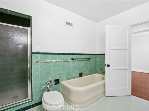 4345 Talofa Avenue, Toluca Lake (los Angeles) CA 91602