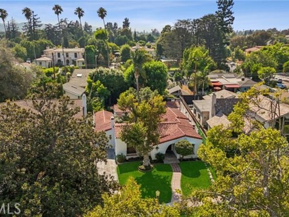 4345 Talofa Avenue, Toluca Lake (los Angeles) CA 91602