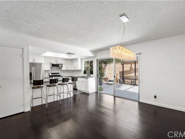 20110 Cohasset Street 22, Winnetka (los Angeles) CA 91306