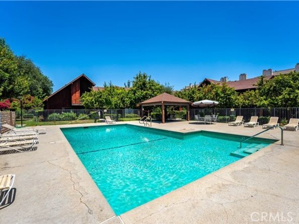 20110 Cohasset Street 22, Winnetka (los Angeles) CA 91306