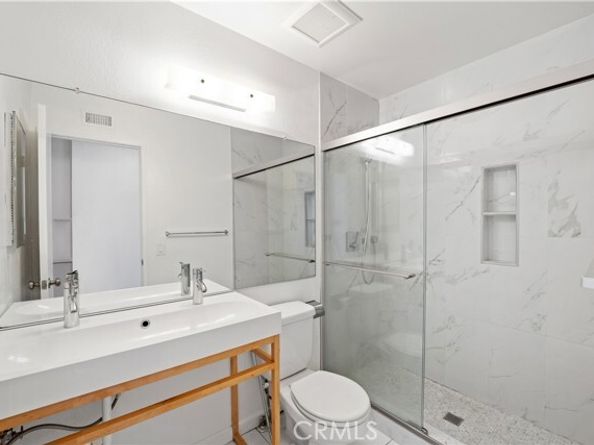 20110 Cohasset Street 22, Winnetka (los Angeles) CA 91306