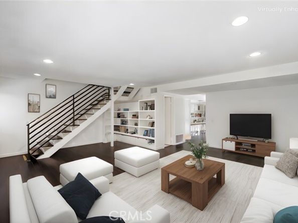 20110 Cohasset Street 22, Winnetka (los Angeles) CA 91306
