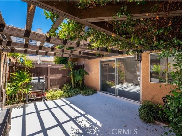 20110 Cohasset Street 22, Winnetka (los Angeles) CA 91306