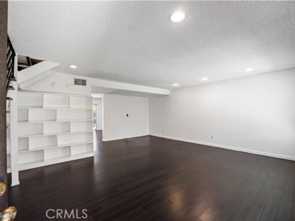 20110 Cohasset Street 22, Winnetka (los Angeles) CA 91306