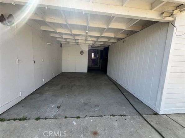 8942 Ilex Avenue, Sun Valley (los Angeles) CA 91352