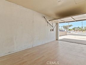 8942 Ilex Avenue, Sun Valley (los Angeles) CA 91352