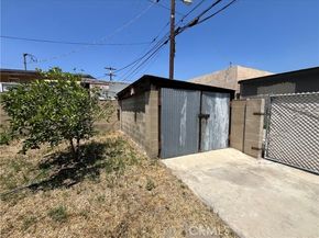8942 Ilex Avenue, Sun Valley (los Angeles) CA 91352