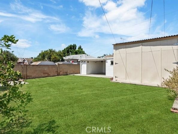 8942 Ilex Avenue, Sun Valley (los Angeles) CA 91352