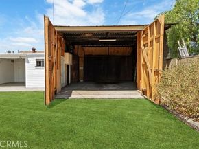 8942 Ilex Avenue, Sun Valley (los Angeles) CA 91352