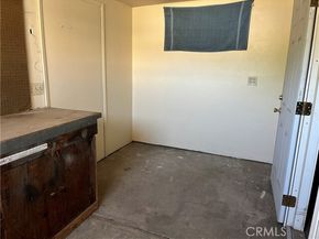 8942 Ilex Avenue, Sun Valley (los Angeles) CA 91352
