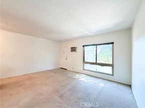 6041 Fountain Park Lane 11, Woodland Hills (los Angeles) CA 91367