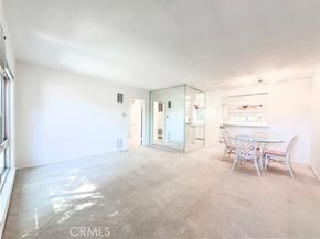 6041 Fountain Park Lane 11, Woodland Hills (los Angeles) CA 91367
