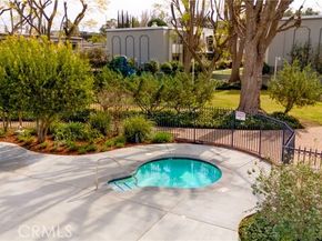 6041 Fountain Park Lane 11, Woodland Hills (los Angeles) CA 91367