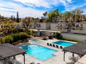 6041 Fountain Park Lane 11, Woodland Hills (los Angeles) CA 91367