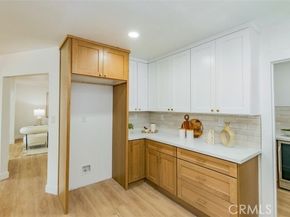 9407 Collett, North Hills (los Angeles) CA 91343