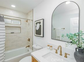 9407 Collett, North Hills (los Angeles) CA 91343