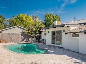 9407 Collett, North Hills (los Angeles) CA 91343