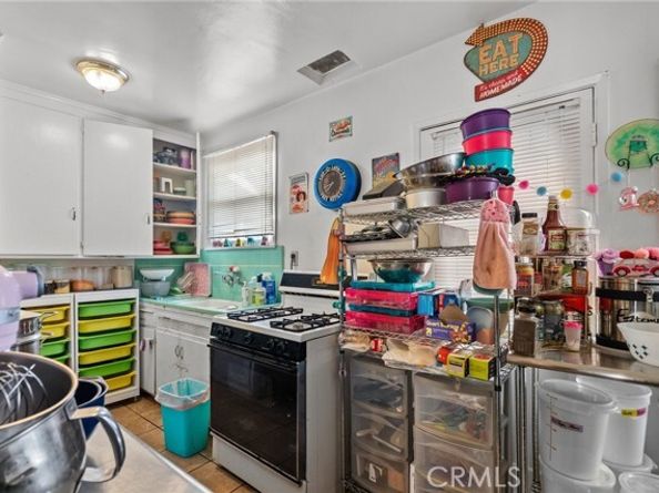 5619 Willowcrest Avenue, North Hollywood (los Angeles) CA 91601