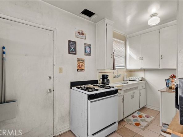 5619 Willowcrest Avenue, North Hollywood (los Angeles) CA 91601