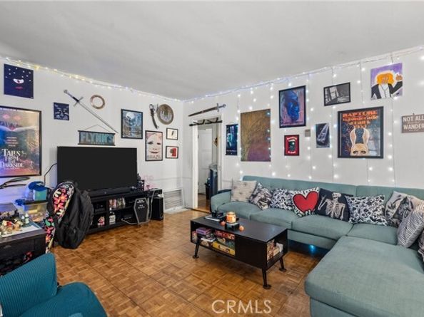 5619 Willowcrest Avenue, North Hollywood (los Angeles) CA 91601