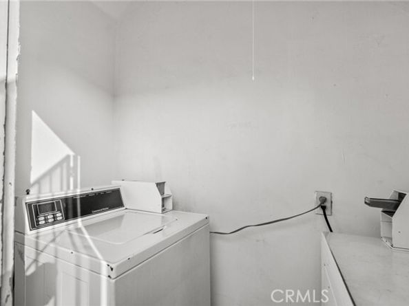 5619 Willowcrest Avenue, North Hollywood (los Angeles) CA 91601