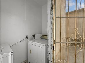 5619 Willowcrest Avenue, North Hollywood (los Angeles) CA 91601