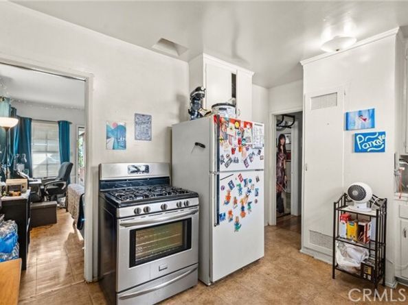 5619 Willowcrest Avenue, North Hollywood (los Angeles) CA 91601